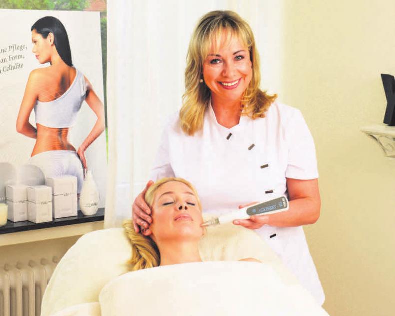 Beauty Kosmetik Langkop zeigt auf der Messe die Pro-Aging-Technik des Face Fillings. Beauty Kosmetik Langkop zeigt auf der Messe die Pro-Aging-Technik des Face Fillings.