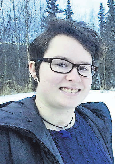 Svenja Borsuk genießt die Einsamkeit und das Leben mitten in einer weißen Winterlandschaft. Svenja Borsuk genießt die Einsamkeit und das Leben mitten in einer weißen Winterlandschaft.