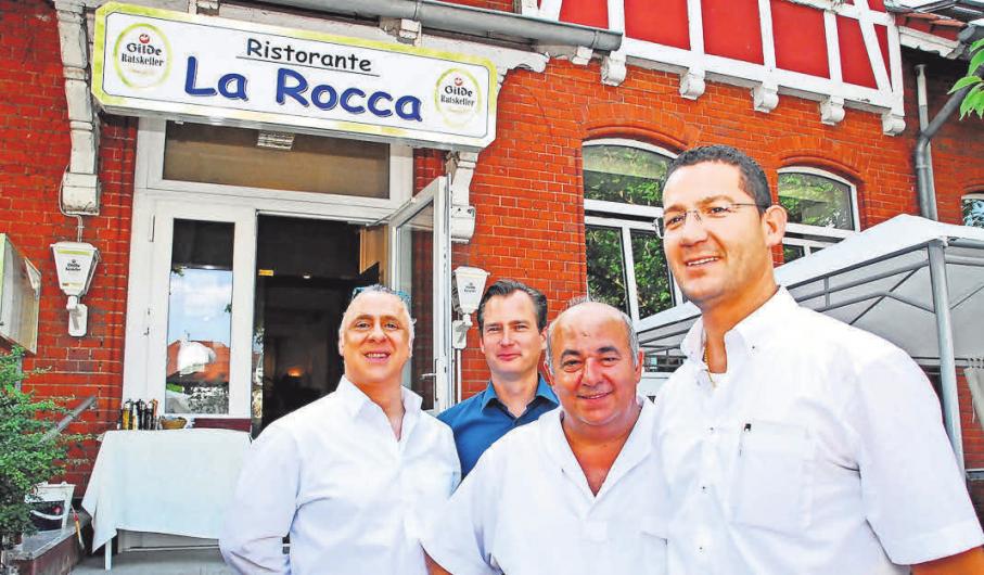 Das Team vom La Rocca bietet zu Ostern unter anderem verschiedene Lammgerichte. Das Team vom La Rocca bietet zu Ostern unter anderem verschiedene Lammgerichte.