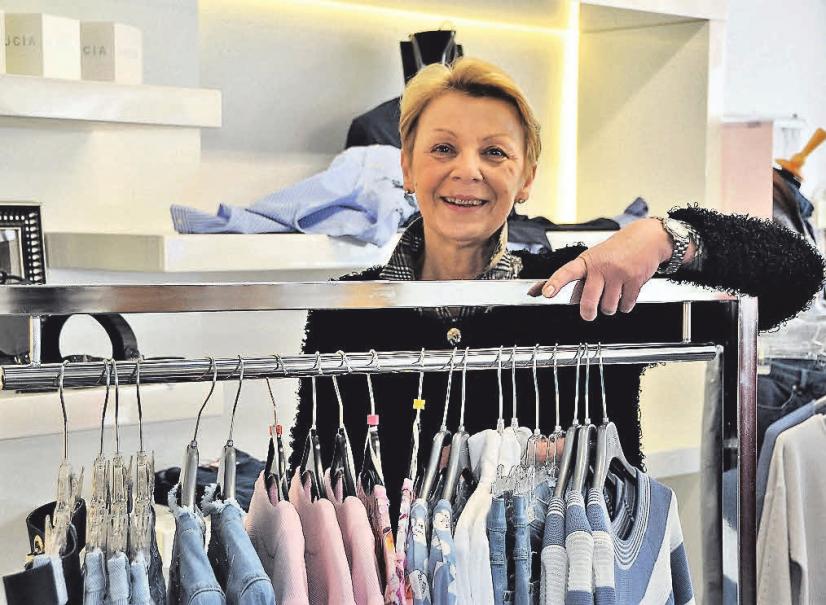 Gabriele Fiedler-Ksiazyk präsentiert die neue Frühjahrskollektion.