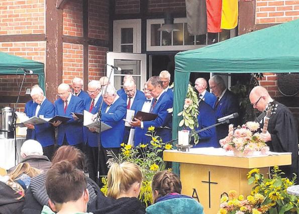 Das Pappaulfest beginnt mit einem ökumenischen Gottesdienst. Das Pappaulfest beginnt mit einem ökumenischen Gottesdienst.
