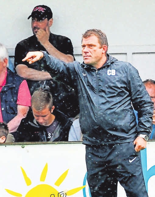 Da geht es lang: Christian Benbennek ist seit dieser Saison wieder Trainer des TSV Havelse. Da geht es lang: Christian Benbennek ist seit dieser Saison wieder Trainer des TSV Havelse.
